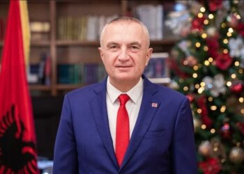 Ilir Meta urim nga qelia për Krishtlindjen: Lutemi që festën e ardhshme ta festojmë në liri dhe me dinjitet