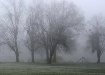 Dita e sotme me kthjellime dhe vranësira kalimtare, mjegulla prezente gjatë paradites dhe mbrëmjes