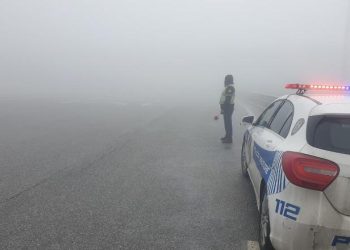 Mjegulla ‘pushton’ aksin Tuneli i Kalimashit-Morinë, policia apel drejtuesve të mos ecin me shpejtësi