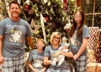 Ngjarje tronditëse, burri vret gruan, qëllon vajzën 13-vjeçare dhe kryen vetëvrasje! Zbulohet shkaku..