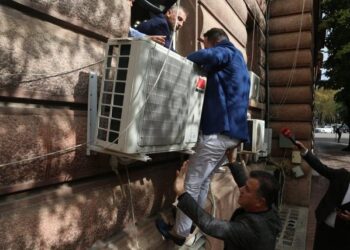 Noka sulmon Salianjin: U vetëpërjashtua që kur u ul me Ergys Agasin, Suel Çelën dhe Ben Qimen