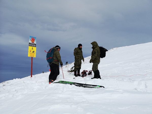 Tjetër tragjedi nga ortekët  3 persona humbin jetën ndërsa bënin ski  një mbeti i plagosur