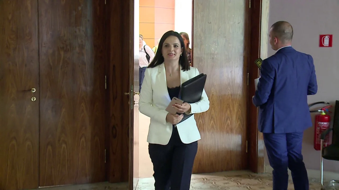 Prokurorja padit shtetin  fiton në Strasburg pas shkarkimit nga Vettingu Antoneta Sevdari kërkon pagat për 5 vite