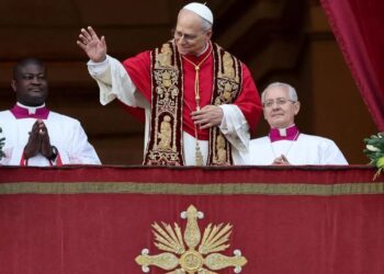 “Vuajtjet e njerëzimit bërtasin!”/Papa Leone XIV mban meshën e Krishtlindjeve: Mos harroni tendat e Gazës, refugjatët dhe…