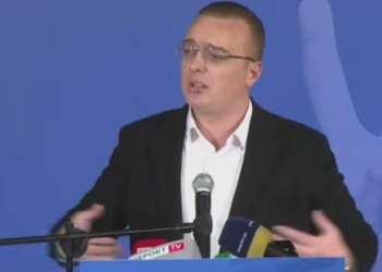 Takimi i Salianjit – “Salla plot na jep shpresë!” Kandidati më i votuar në listën e hapur në Durrës: Prej 11 majit, jemi bërë si zogjtë e korbit