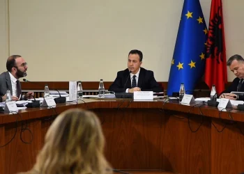 Çështja Balluku, gati 5 orë mbledhje te ‘Mandatet’/ Zbardhen detaje nga diskutimet, PS: Qëndrimin tonë do ta japim pas… 