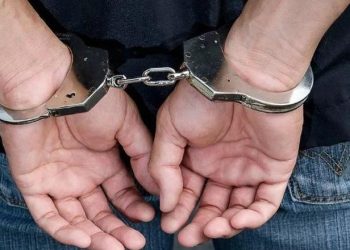 Konflikti, i mituri e godet me sende të forta/ 25 vjeçari i “përgjigjet”, e qëllon me mjet prerës dhe e plagos. (Detajet)