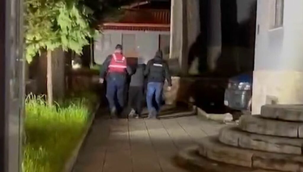 Arrestohet zjarrfikësi  e kishte kthyer lokalin në bazë droge