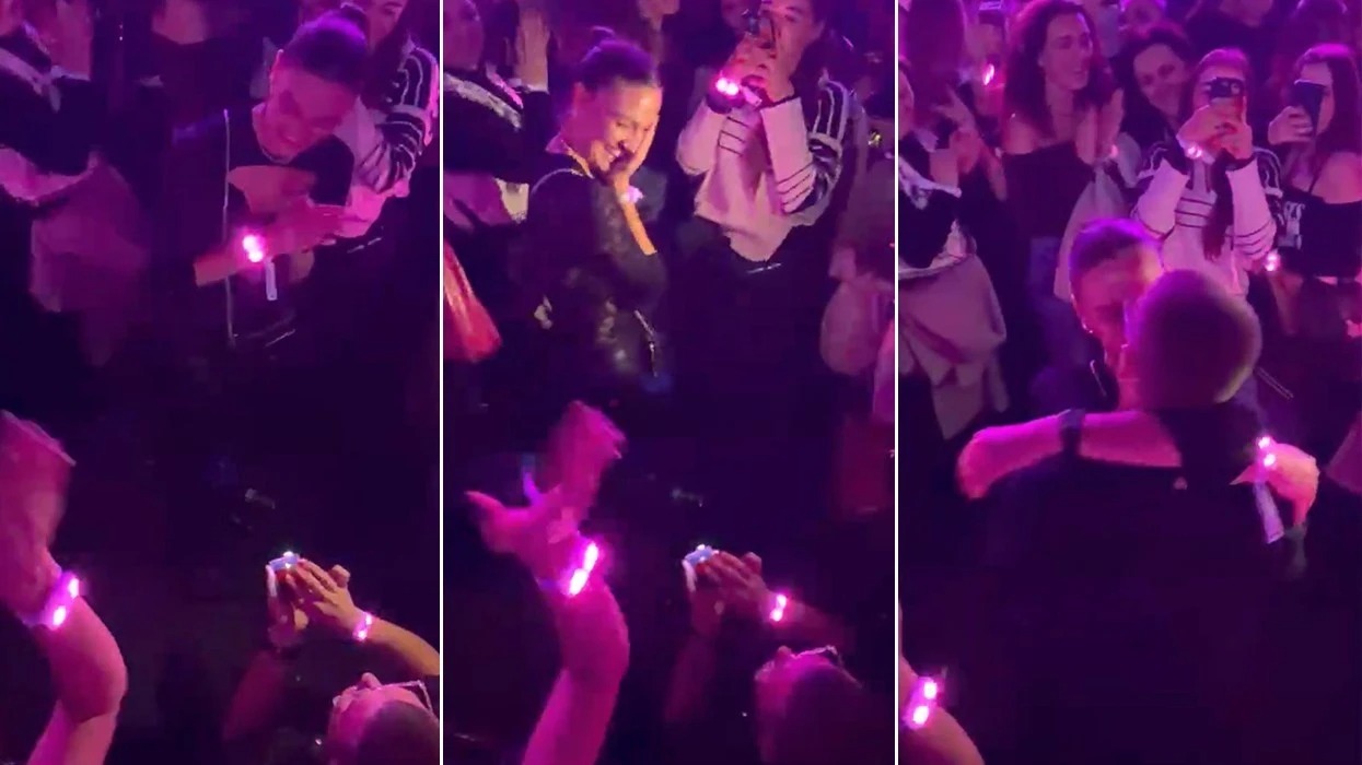 VIDEO Gjatë koncertit të Alban Skënderajt  Djali ulet në gjunjë dhe i propozon të dashurës së tij për martesë në mes të turmës