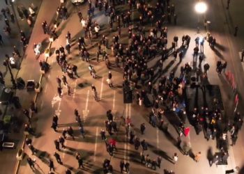 “Foltore 2”, opozita proteston sërish para Kryeministrisë