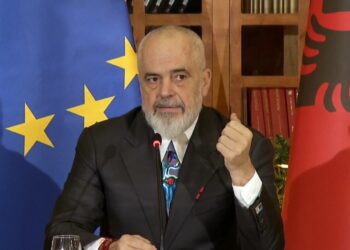 “Ne nuk jemi noterë të SPAK”, Rama për Ballukun: 16 mijë faqe s’janë prova, por arkiv! USB-në s’e ka tërhequr askush