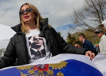Britania shkurton ndjeshëm fondet kundër ndikimit rus dhe dezinformimit në Ballkanin Perëndimor