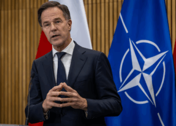 Mark Rutte kundërshton thirrjet që Evropa të shkëputet ushtarakisht nga Shtetet e Bashkuara