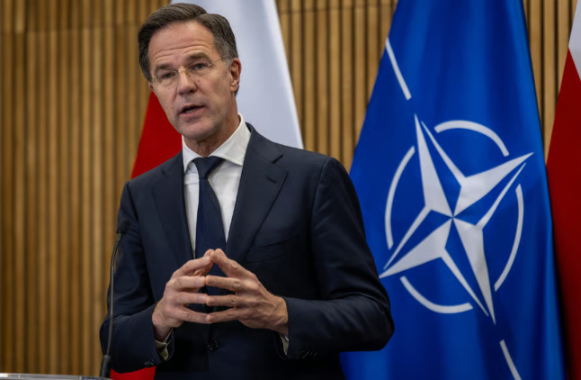 Mark Rutte kundërshton thirrjet që Evropa të shkëputet ushtarakisht nga Shtetet e Bashkuara