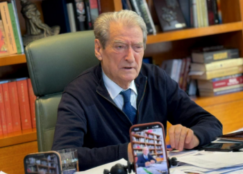 Berisha për kthimin në detyrë të Ballukut: Kushtetuesja i dha licencë Ramës, që të vjedhë sa të dojë