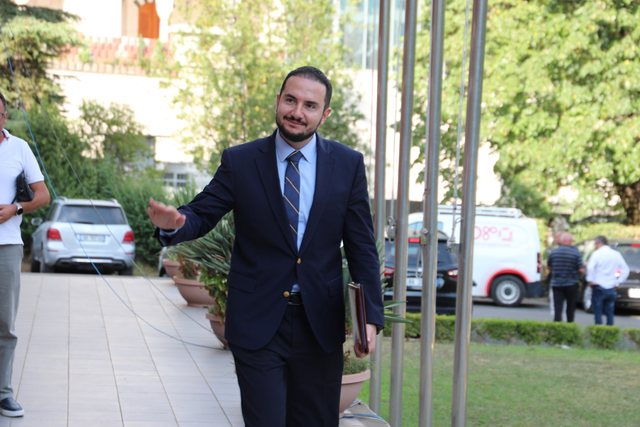 Përplasjet dhe përçarjet brenda PD po thellohen   Anëtarëve të PD në Elbasan u kërkohet të bojkotojnë takimin e Salianjit  E organizon Suel Çela