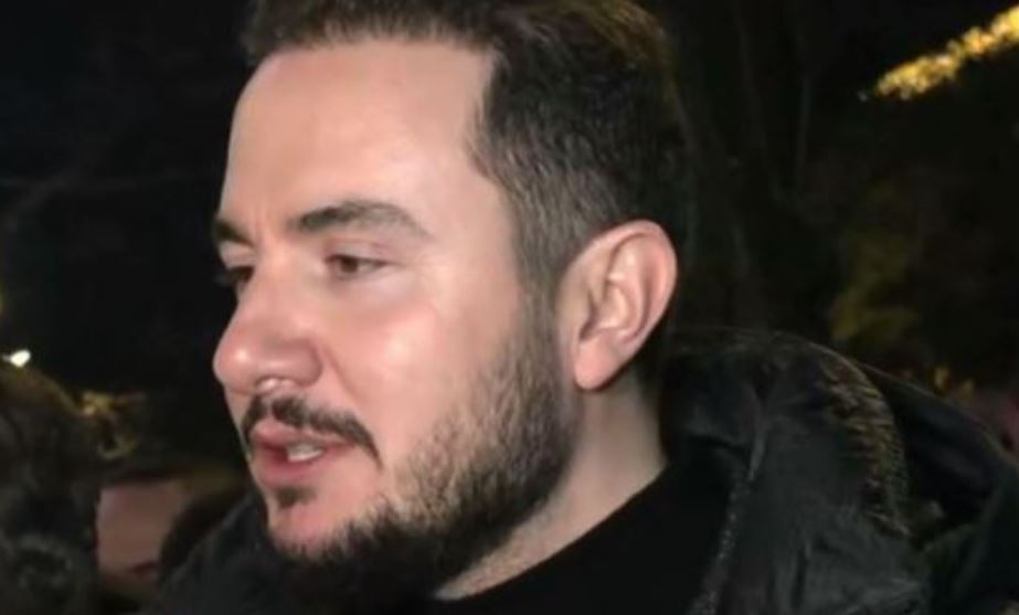  Nuk më përjashton dot njeri   Salianji  Sot jam këtu për protestë  por do të vazhdoj foltoret e mia