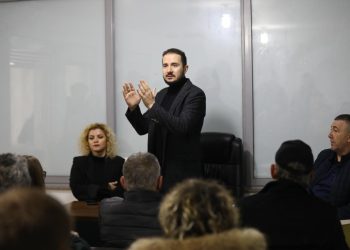 Salianji nga Durrësi: Shqipëria po plaçkitet dhe shpopullohet, gjithçka komandohet nga një dorë e vetme