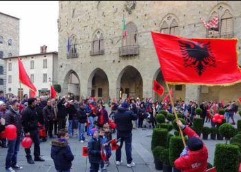Shqiptarët, komuniteti i dytë më i madh në Itali me 557 mijë persona