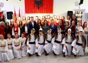 ‘Ku ka shqiptarë, ka shpirt kuqezi’, Spiropali viziton Komunën e Tetovës: Qendër dinamike arsimore dhe kulturore