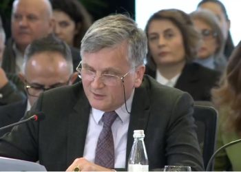 E drejta e informimit, ambasadori Tarran: Ligji i ri për mbrojtjen e të dhënave, hap i rëndësishëm drejt BE-së