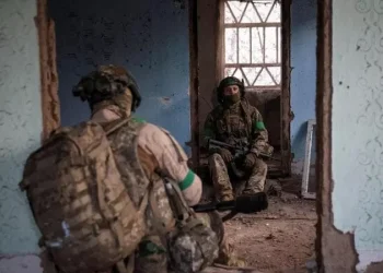 Tre tryeza, tre realitete të ndryshme dhe ende asnjë marrëveshje! Çfarë po ndodh me negociatat për Ukrainën