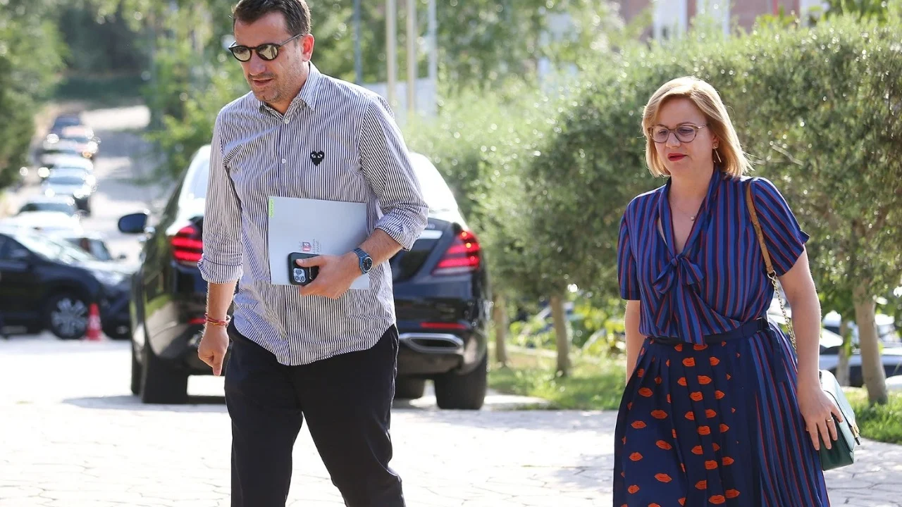 Gjyqi për Erion Veliajn  ish deputetja e PS e marrë e pandehur kërkon pushim të çështjes