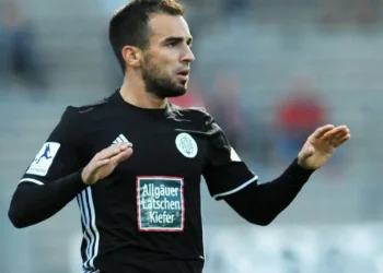 Në zi bota e futbollit/ Ndahet nga jeta në moshën 42-vjeçare pas betejës me kancerin futbollisti francez