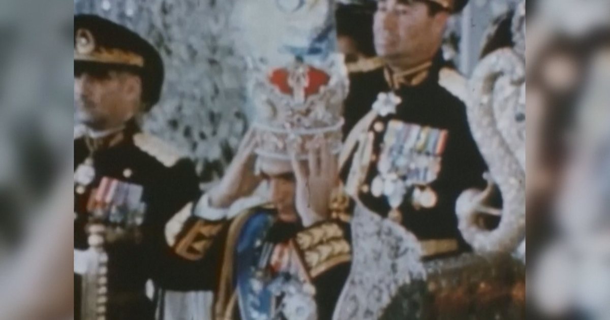 Rikthehet dinastia  Pahlavi   kush është princi i kurorës në mërgim i Iranit 
