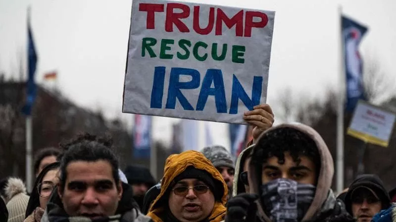Lufta për  zemrat dhe mendjet   plani i Trump për luftën psikologjike ndaj regjimit iranian