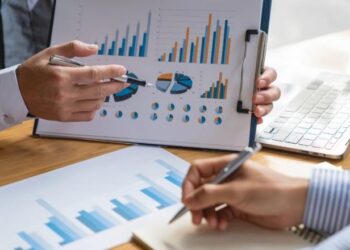 Falen detyrimet tatimore e doganore për bizneset/ Hyn në fuqi “paqja fiskale”