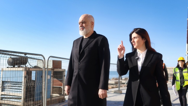 Pas takimit me kryebashkiakët  Rama inspekton punimet në shëtitoren  Taulantia  dhe godinën e parkimit të ri publik