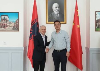 Ambasadori shqiptar në Pekin, takime për bashkëpunimin ekonomik Shqipëri-Kinë