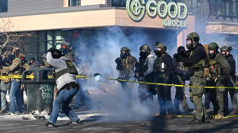 Vrasja e 37 vjeçarit në Minnesota  Trump mbron arrestimet e ICE së  rriten tensionet në Minneapolis