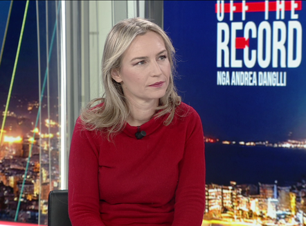 ps-e-majte-dhe-pd-e-djathte-lea-ypi-ketu-flitet-vetem-per-detyrat-e-be