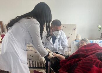 Rama publikon pamjet nga Durrësi: Mjekët dhe ekipet shëndetësore në shërbim të banorëve në zonat e prekura nga moti