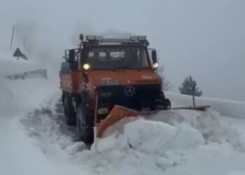 Reshjet e shiut dhe dëborës/ Rama: ARRSH po punon pa ndërprerje për të mbajtur akset rrugore të hapura