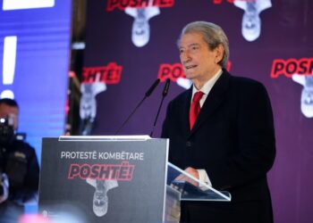 “Nuk e pranuan në firmosjen e Bordit të Paqes”, Berisha shtrembëron mungesën e Ramës në ceremoni