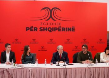 Berisha i jep ‘strategjinë’ partive opozitare: Ministrat sulmojini me vezë dhe domate! Ata e kanë fajin për…