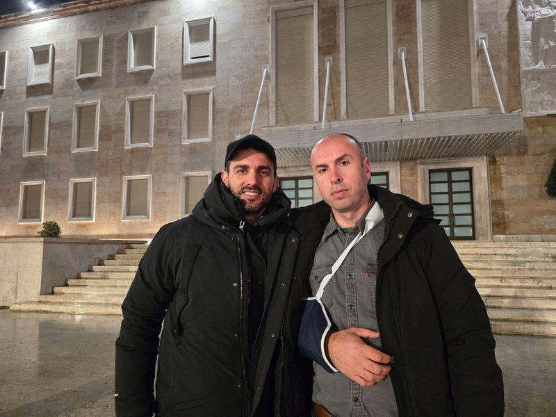  Unë do e rrëzoj me 17 janar   Adriatik Lapaj thërret protestë për largimin e Ramës disa ditë para tubimit të Berishës