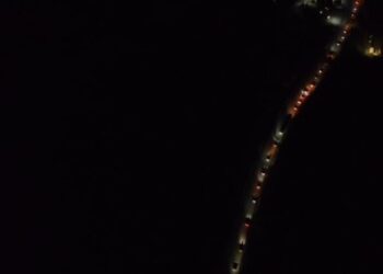 VIDEO NGA DRONI / Bllokohet rruga Librazhd–Elbasan, qindra automjete në radhë kilometrike