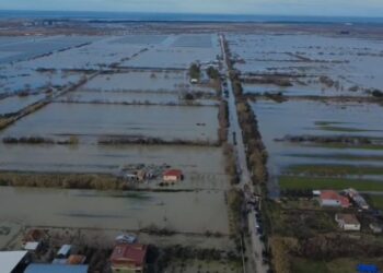 Çarja e argjinaturës së Semanit, rreth 20 banesa dhe qindra hektarë tokë bujqësore nën ujë
