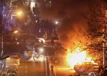 Mbi 12 mijë viktima në Iran, Trump: Vazhdoni protestat, ndihma po vjen! Rusia paralajmëron pasoja katastrofike