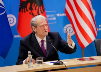 Berisha: E gjithë bota pret nga PD zgjidhje për situatën dramatike në Shqipëri!