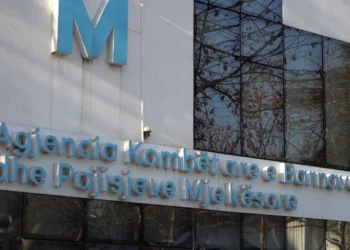 BE e ndaloi si të rrezikshëm/ SKANDALI – Ilaçi anti-tumoral regjistrohet dhe shitet lirshëm në Shqipëri