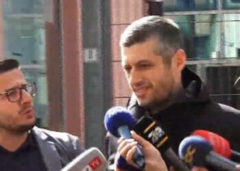 “Administrativja” kthen në detyrë Sekretarin e Përgjithshëm të Bashkisë Tiranë