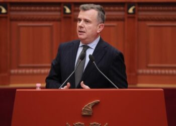 “Mos u kujtoni vetëm për zgjedhjet në 2029!”/ Balla: Duhet një marrëdhënie e re dhe më e fortë mes Kuvendit dhe Diasporës!