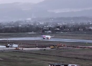 Situata me motin e keq/ Belinda Balluku: Dy fluturime në ardhje për në Shqipëri kanë devijuar drejt Barit