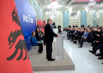 35-vjetori i PD-së së Lezhës, Berisha kujtohet për Piramidat dhe sulmon../ Kryedemokrati: Jemi parti e moralshme, nuk mashtrojmë!