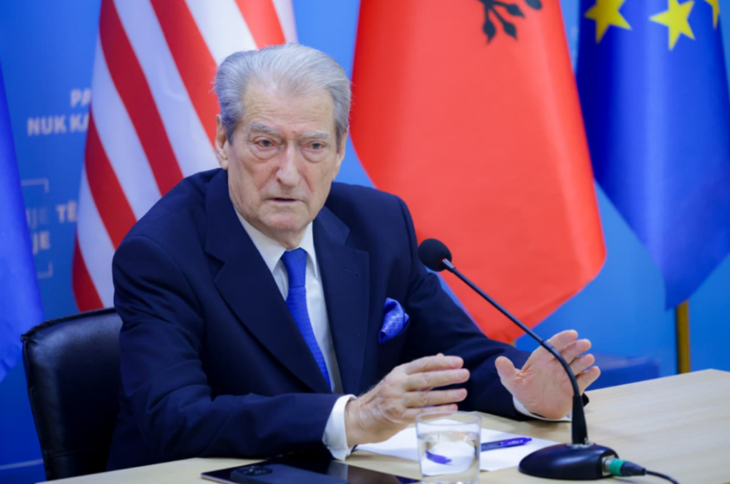 Berisha  Rama sulmon drejtësinë për të mbrojtur veten e tij